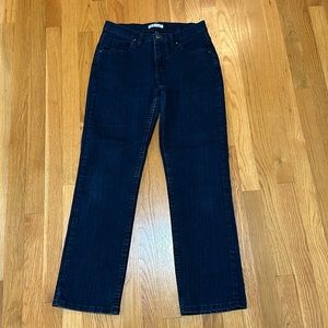 Rider's by Lee Women's Classic Fit Straight leg Denim Jeans 130N249 Size 6P